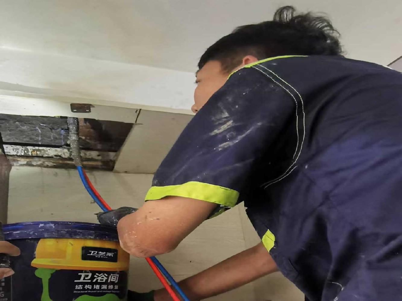 厨房漏水维修.jpg